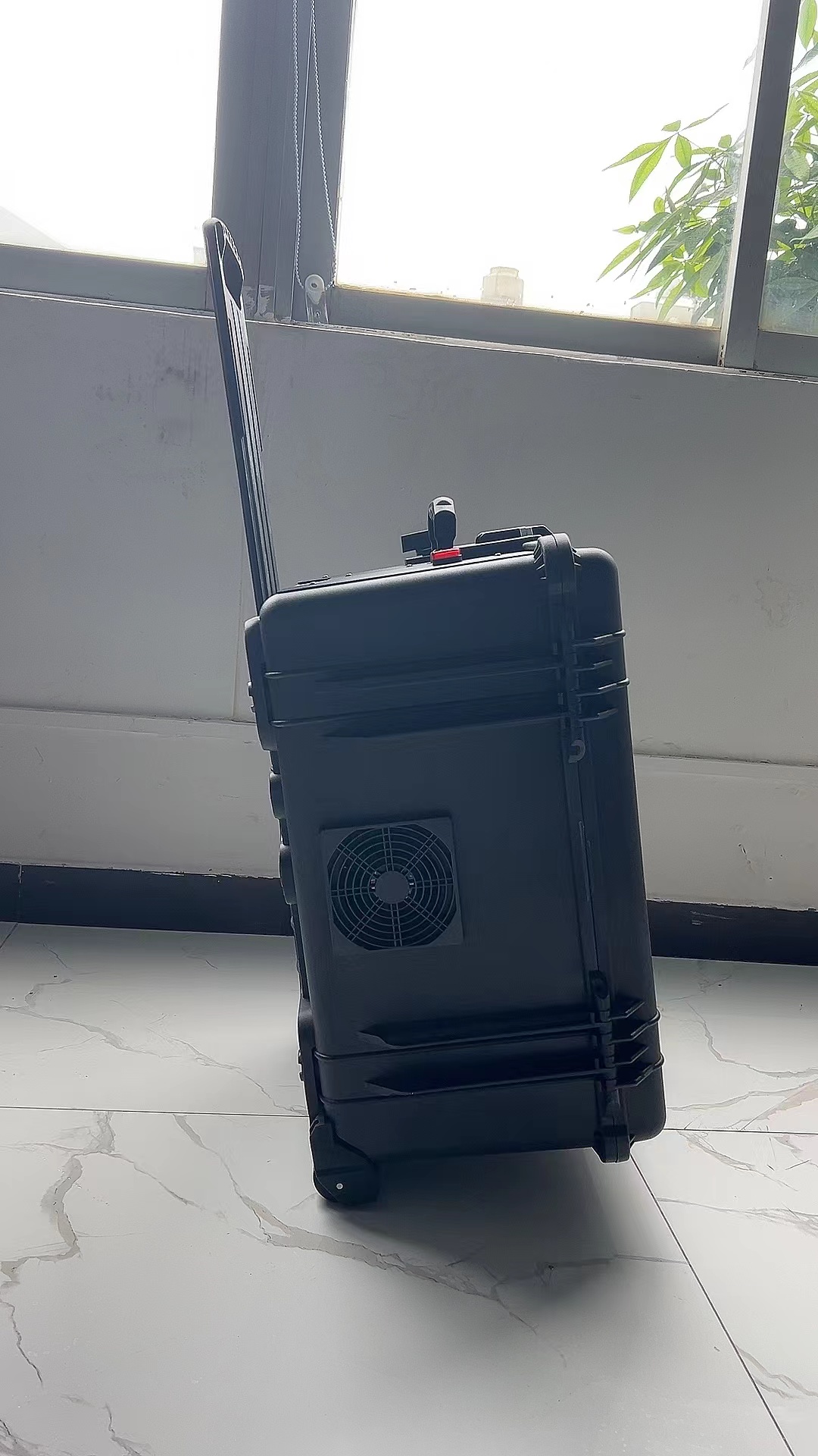 关岭手拉箱型移动通信干扰器